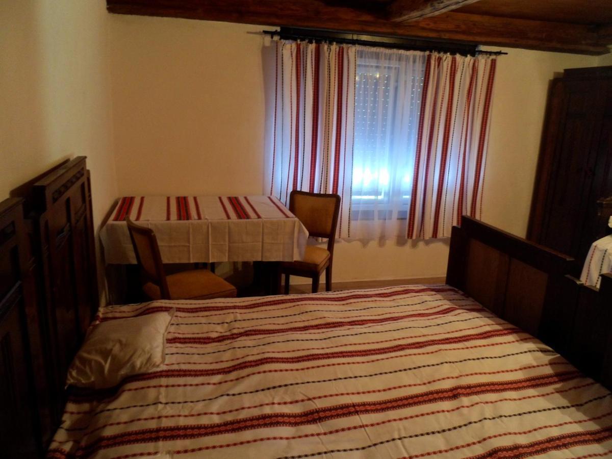 Retro Vendeghaz Villa Nagyharsany ภายนอก รูปภาพ