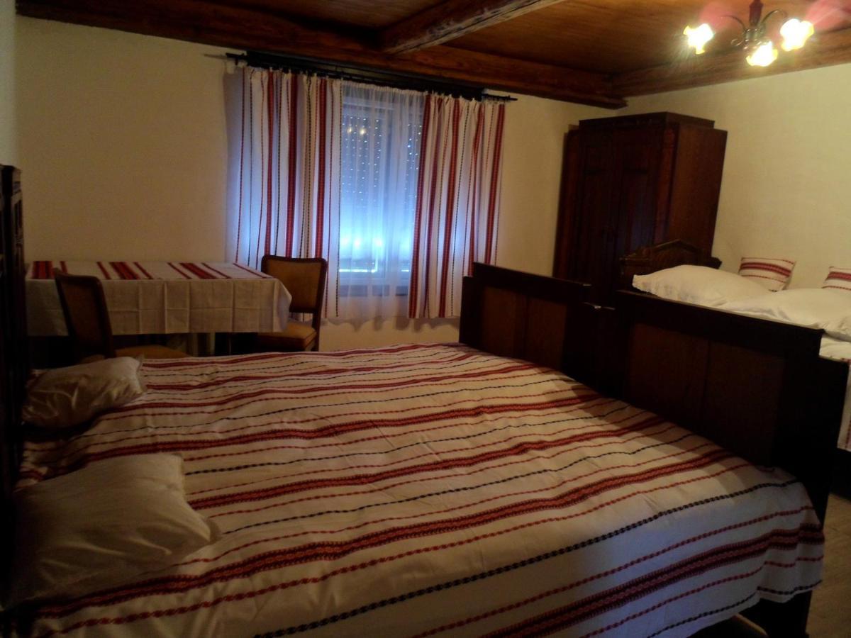 Retro Vendeghaz Villa Nagyharsany ภายนอก รูปภาพ