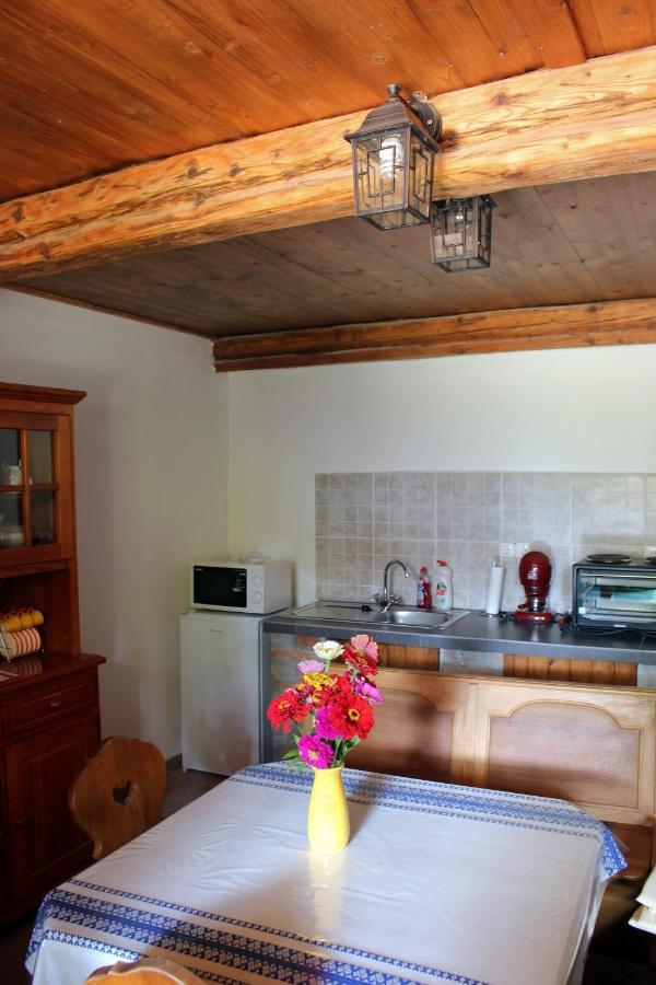 Retro Vendeghaz Villa Nagyharsany ภายนอก รูปภาพ